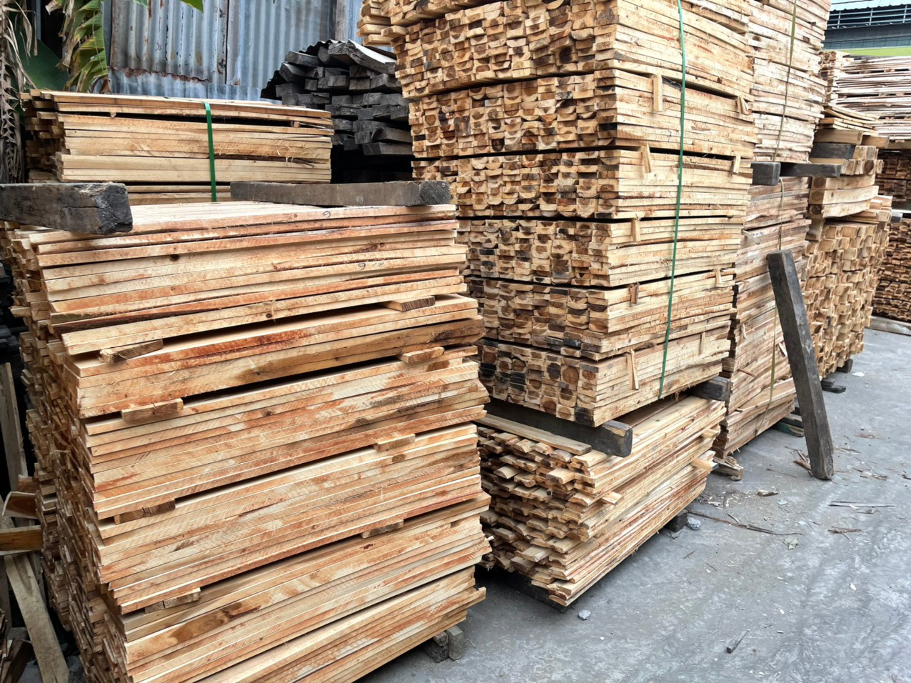 Giá Ván Gỗ Pallet - Gỗ Xẻ Thanh Pallet - Gỗ Đóng Pallet Ở Đồng Nai